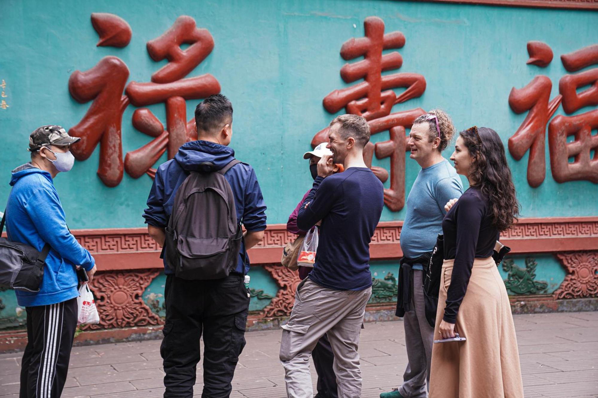 Chengdu Mix Hostel Courtyard Poshpacker Exteriör bild
