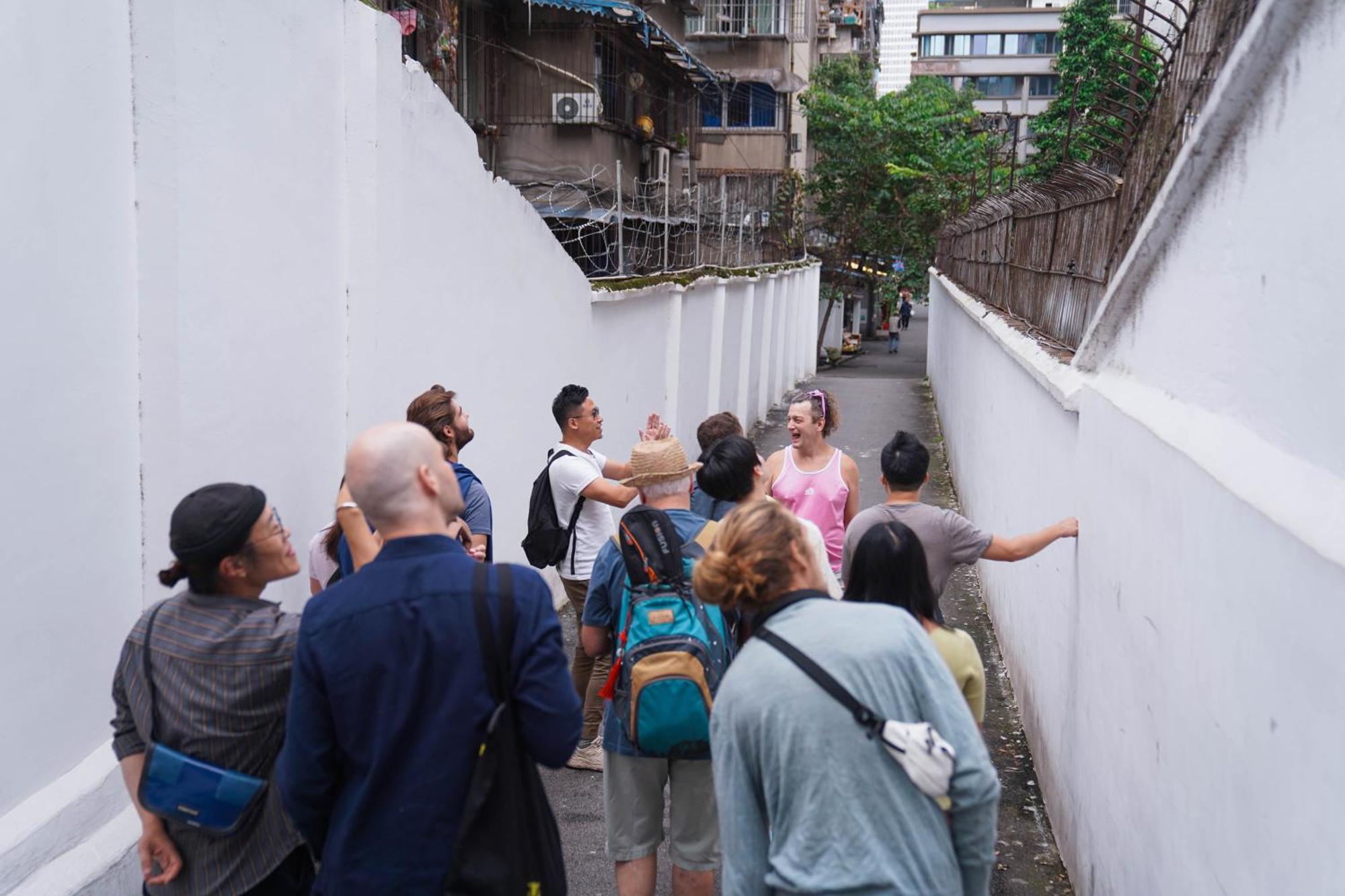 Chengdu Mix Hostel Courtyard Poshpacker Exteriör bild
